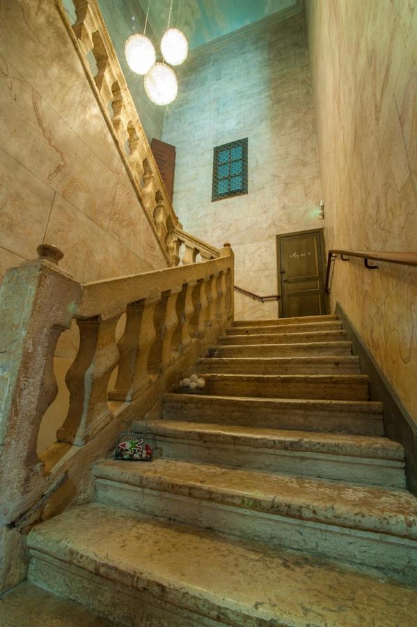 Maison d'Hôtes La Lumière de Migou Beaumont-de-Lomagne Exterior foto